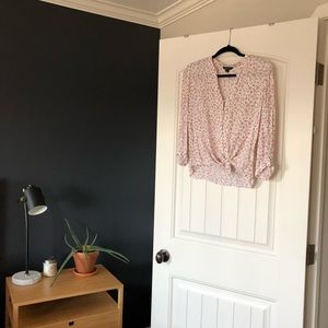 RW&Co White/Red/Pink floral blouse, size M